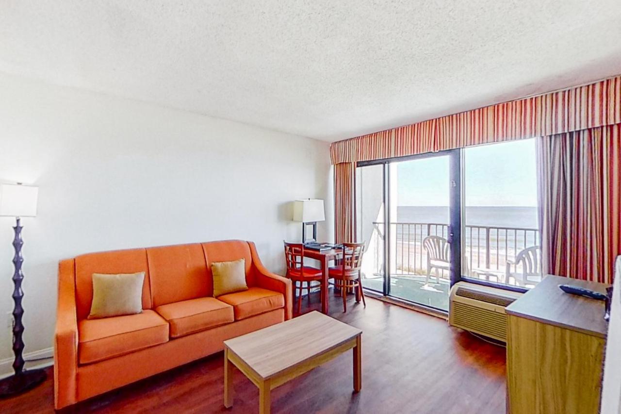 Ocean Park Resort - Oceana Resorts Vacation Rentals Myrtle Beach Room photo